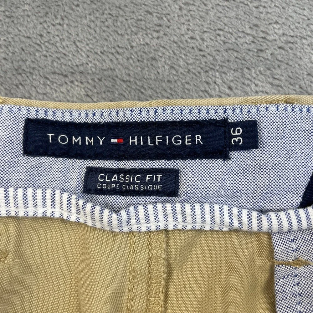 Tommy Hilfiger Mens Classic Fit Chino Shorts Tan Khaki Cotton Size 36 10 Inseam